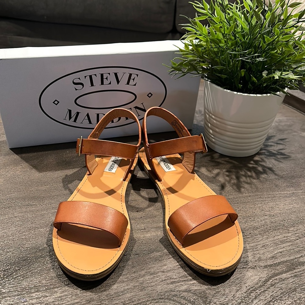 Steve Madden sandals size 7.5